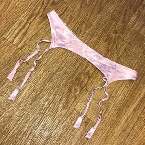 NWOT Victoria’s Secret Pink Floral Satin Garter Belt Size Large
